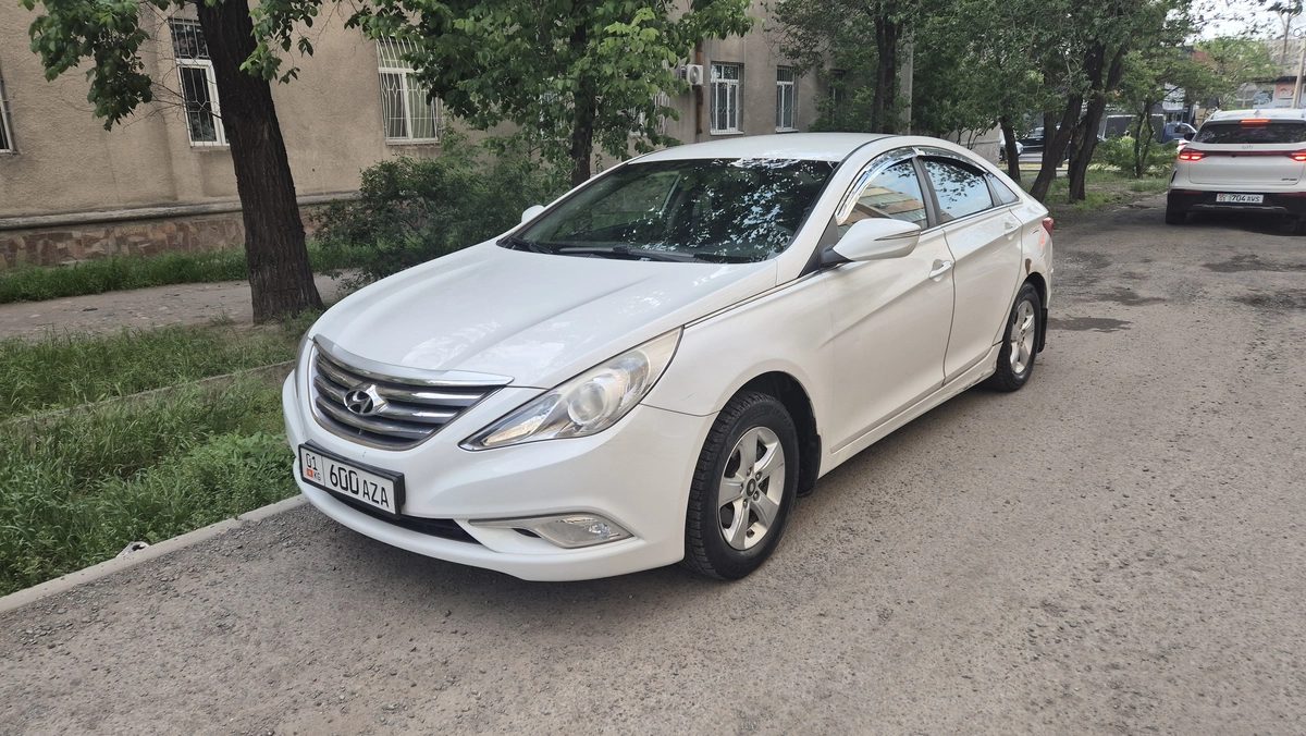 Hyundai Sonata VI (YF) 2016