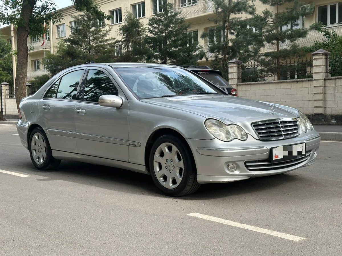 Mercedes-Benz C-Класс II (W203) Рестайлинг 2004