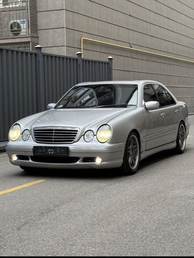 Mercedes-Benz E-класс AMG