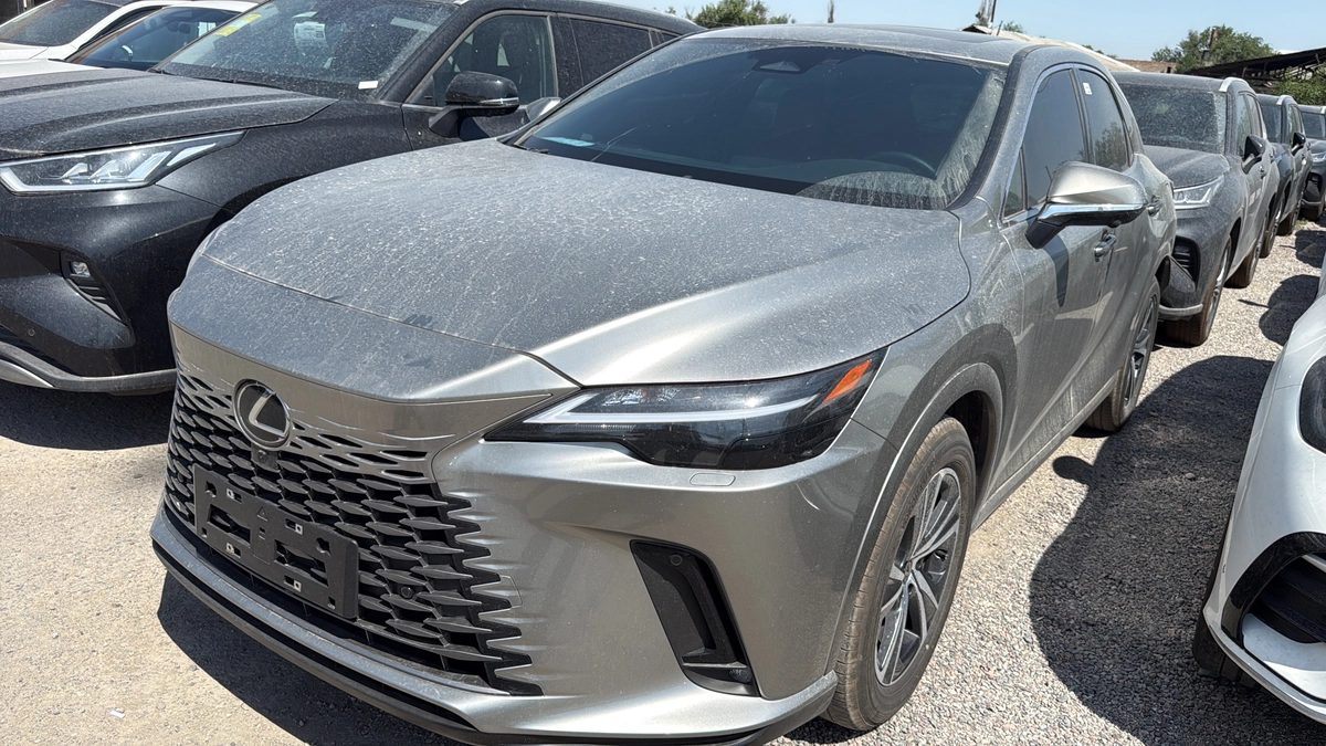 Lexus RX V 2025