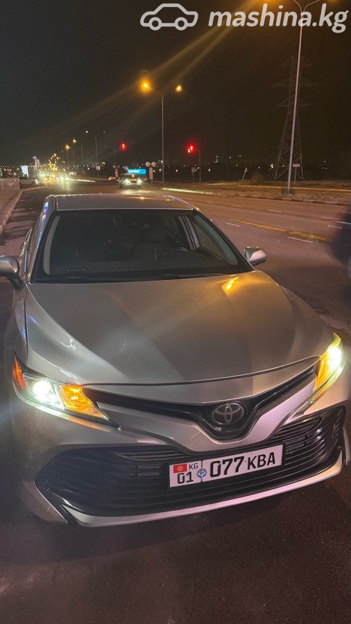 Toyota Camry VIII (XV70)