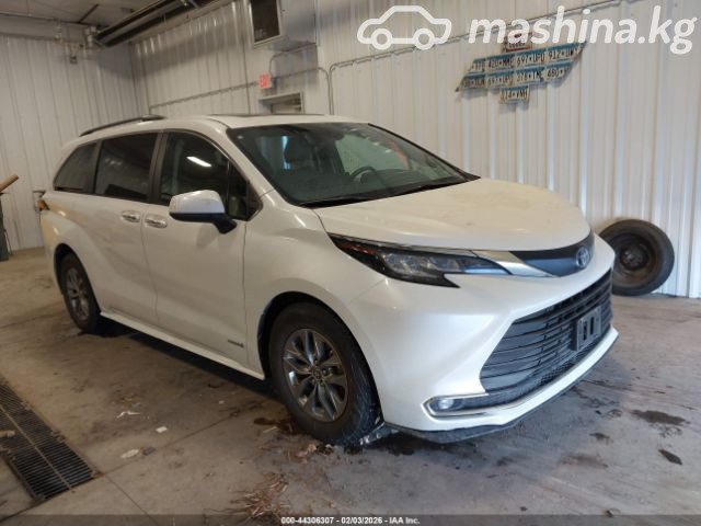 Toyota Sienna IV