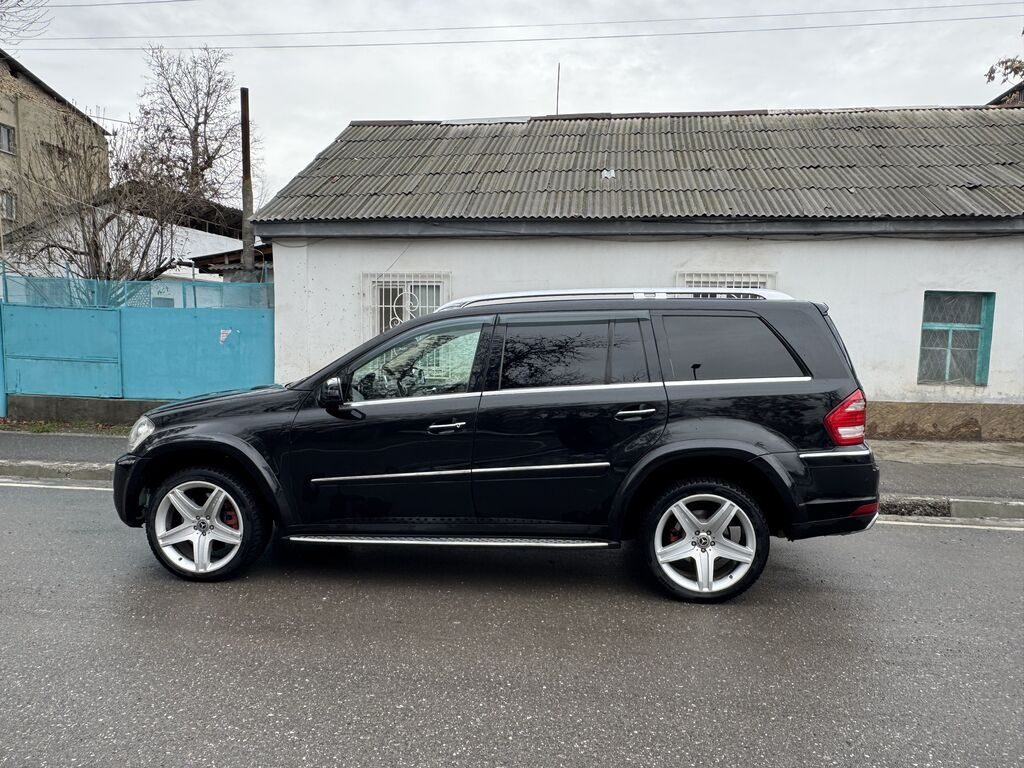 Mercedes-Benz GL-Class