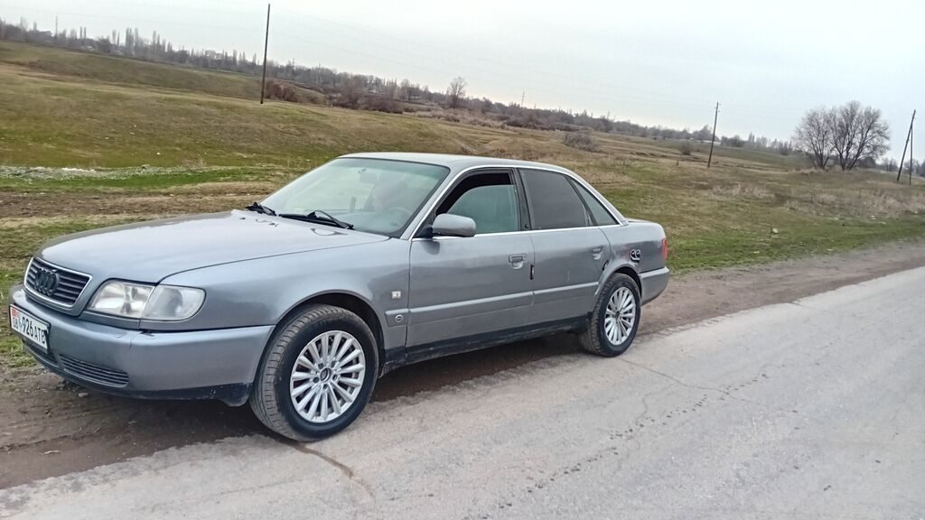Audi 100
