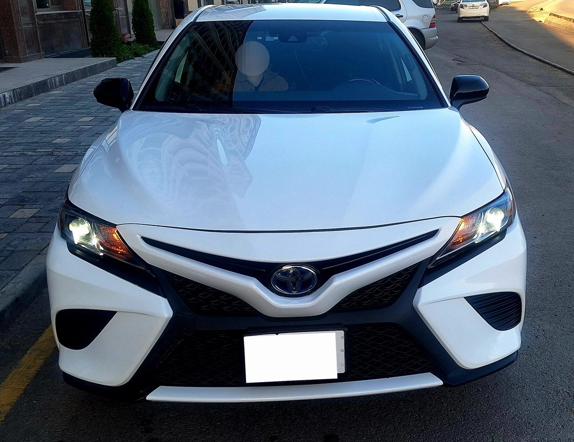 Toyota Camry VIII (XV70) 2020