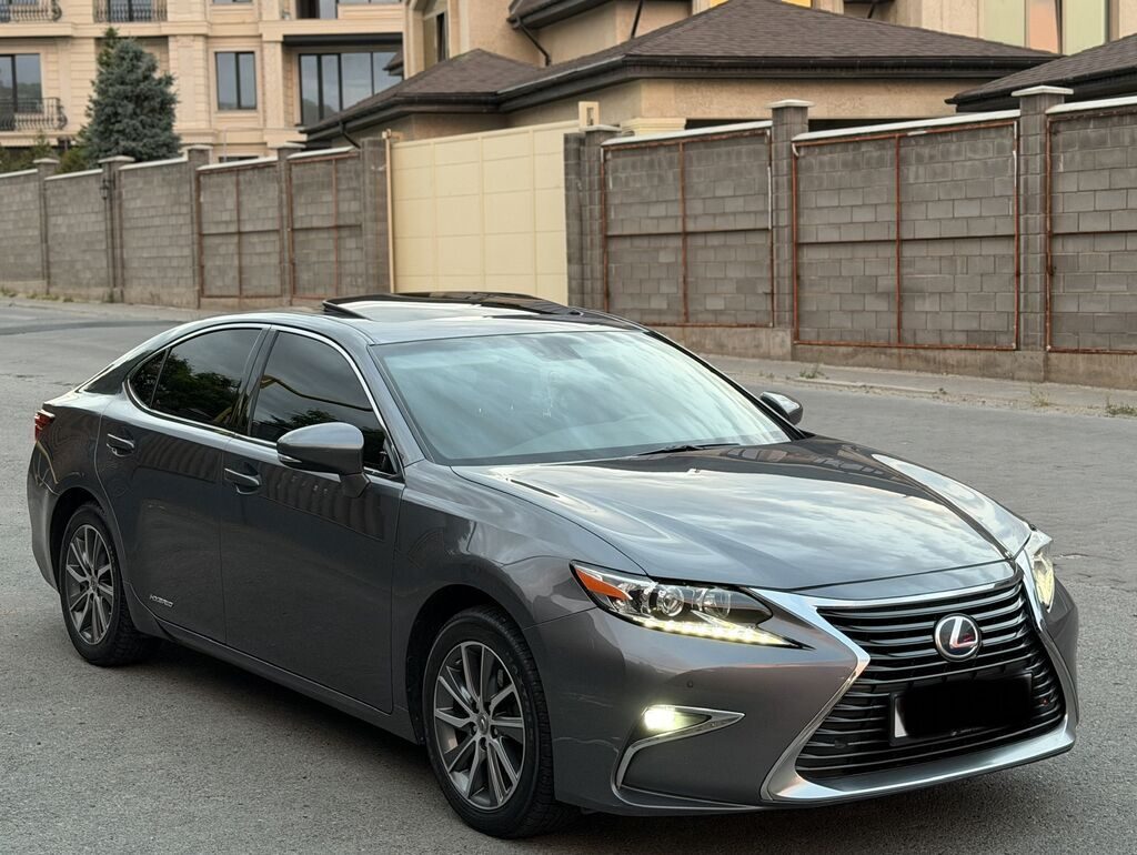 Lexus ES