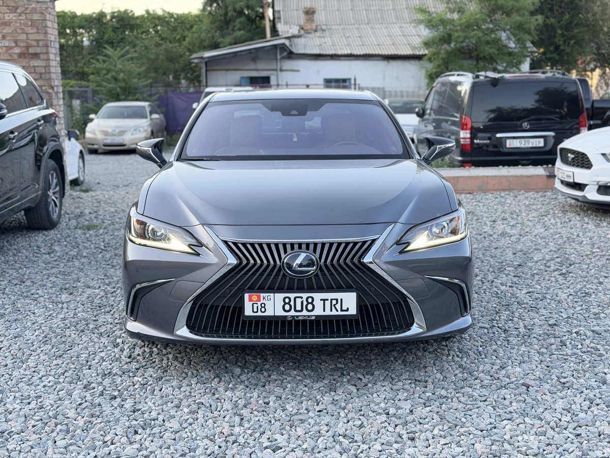 Lexus ES VII 2018