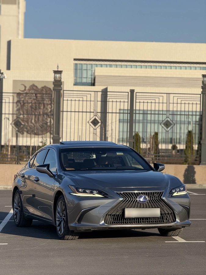 Lexus ES VII 2020