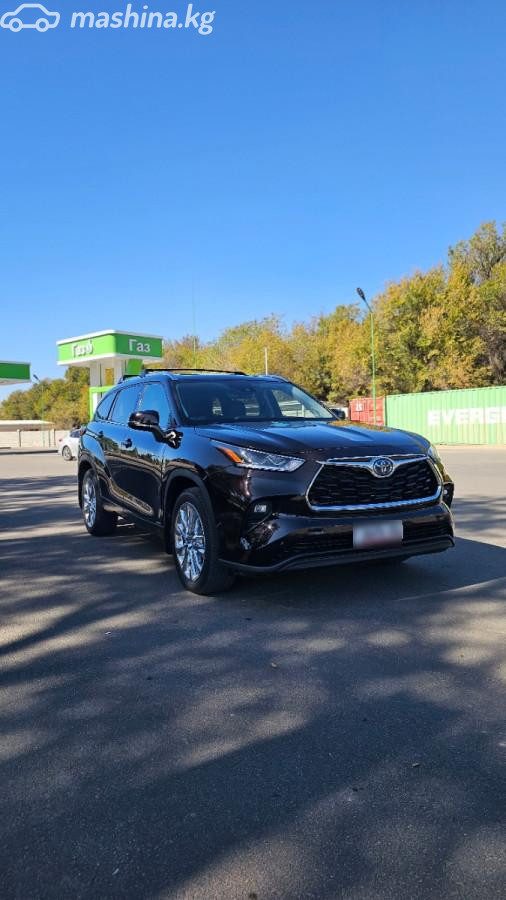 Toyota Highlander IV (U70)