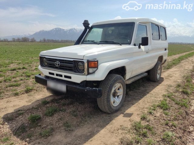 Toyota Land Cruiser