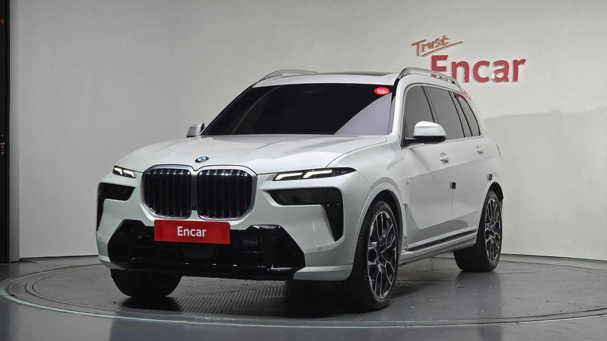 BMW X7 I (G07) Рестайлинг 2023