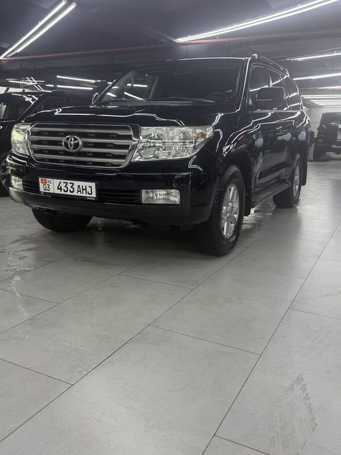 Toyota Land Cruiser