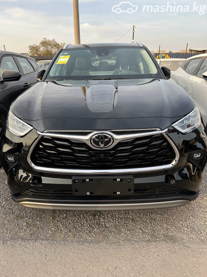 Toyota Highlander IV (U70)