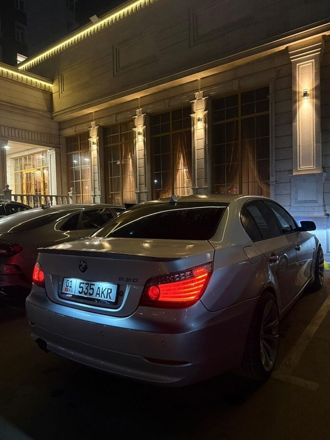 BMW 530