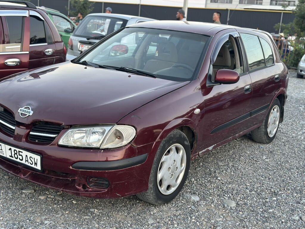 Nissan Almera