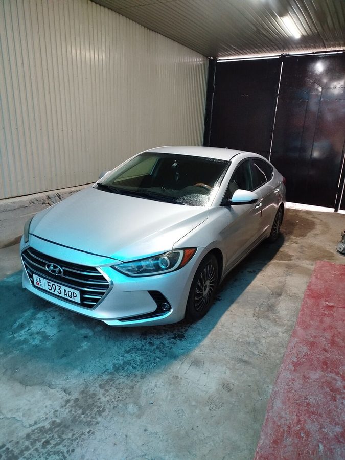 Hyundai Elantra