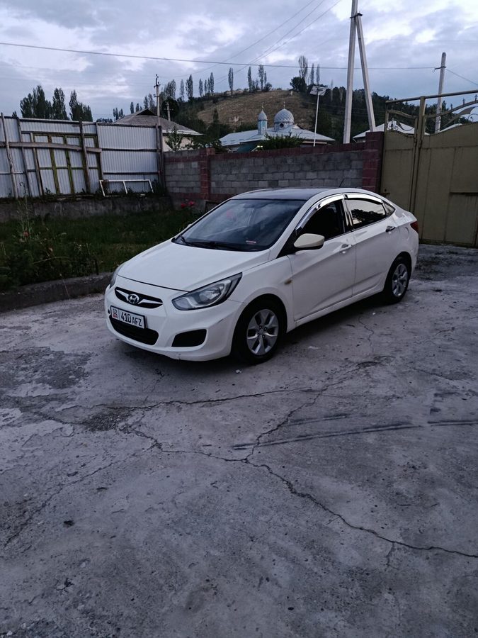 Hyundai Solaris