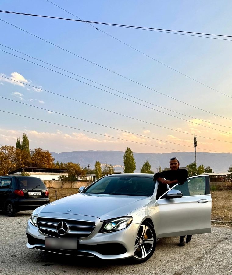 Mercedes-Benz E-Класс V (W213, S213, C238) 2017