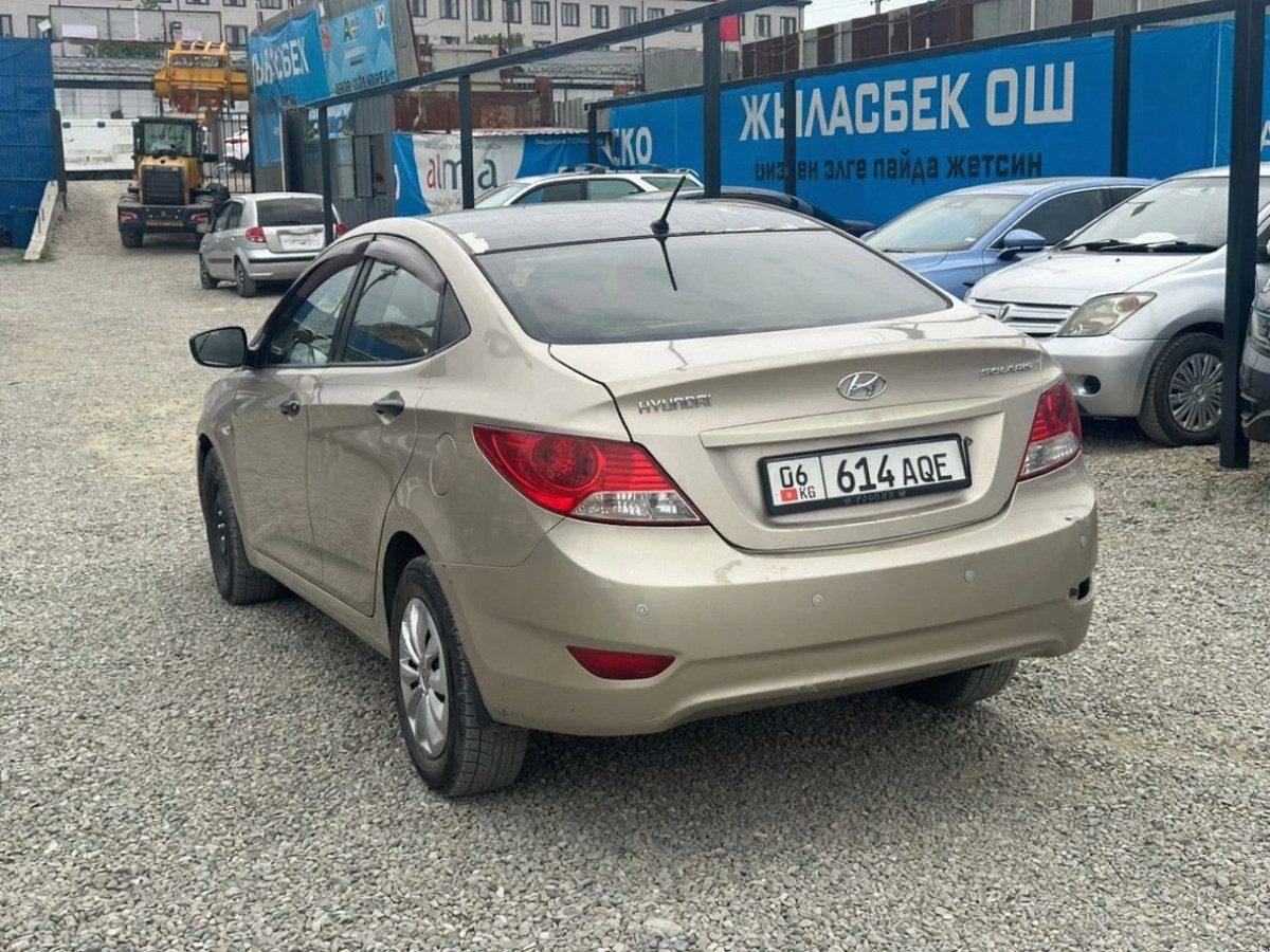 Hyundai Solaris I 2011