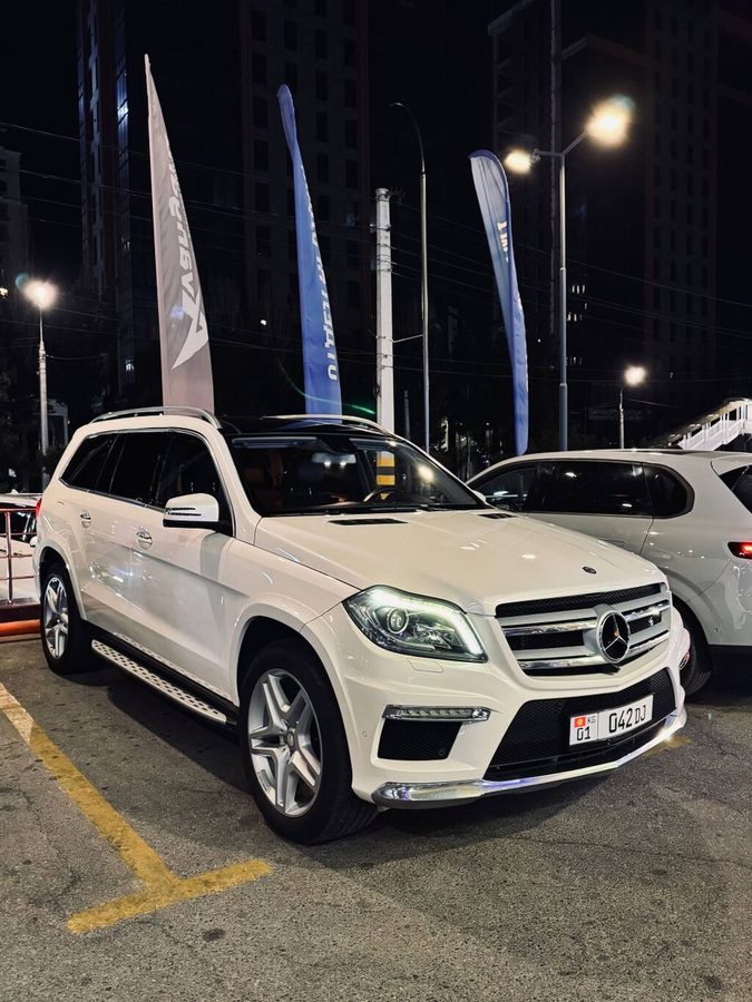 Mercedes-Benz GL-Class