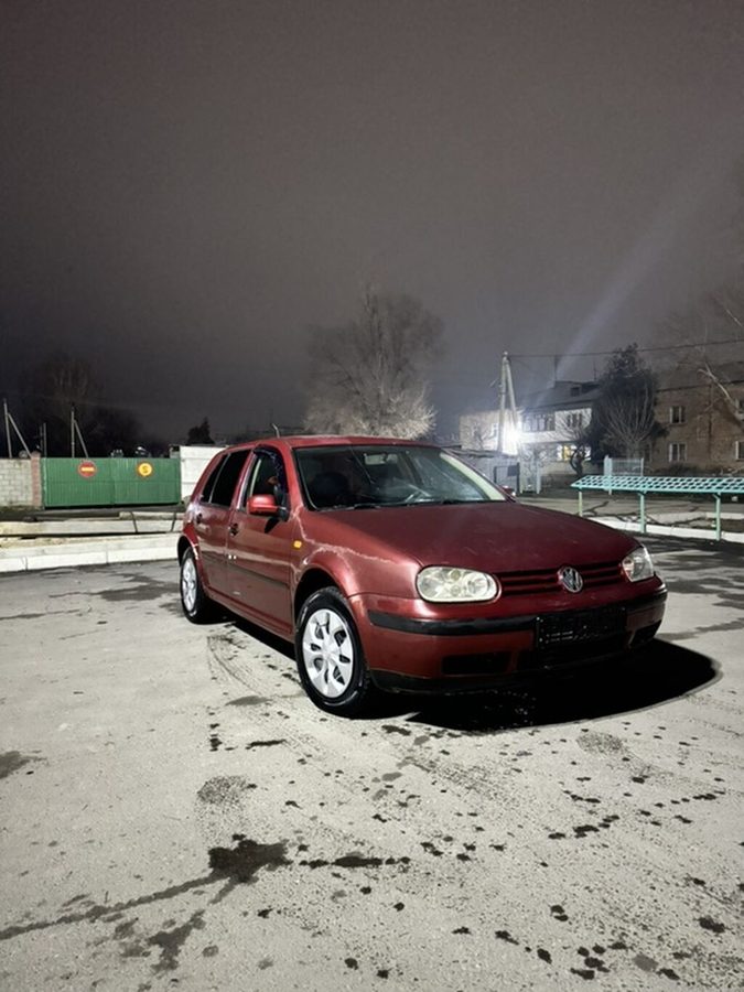 Volkswagen Golf