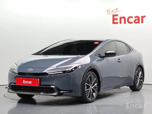 Toyota Prius V (XW60)