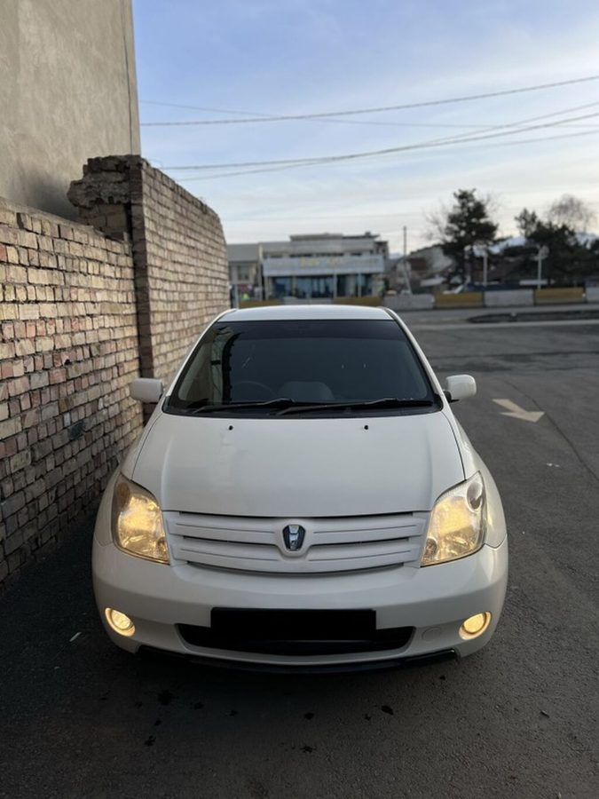 Toyota Ist