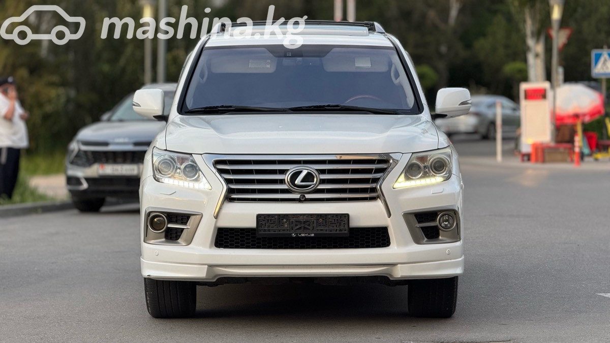 Lexus LX