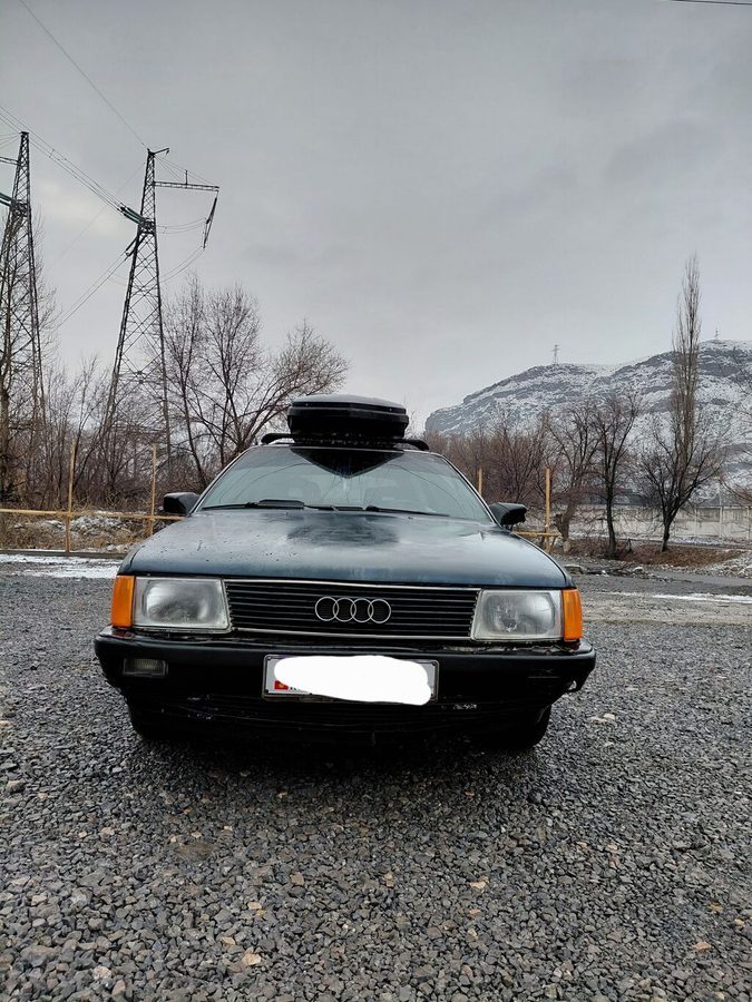 Audi 100