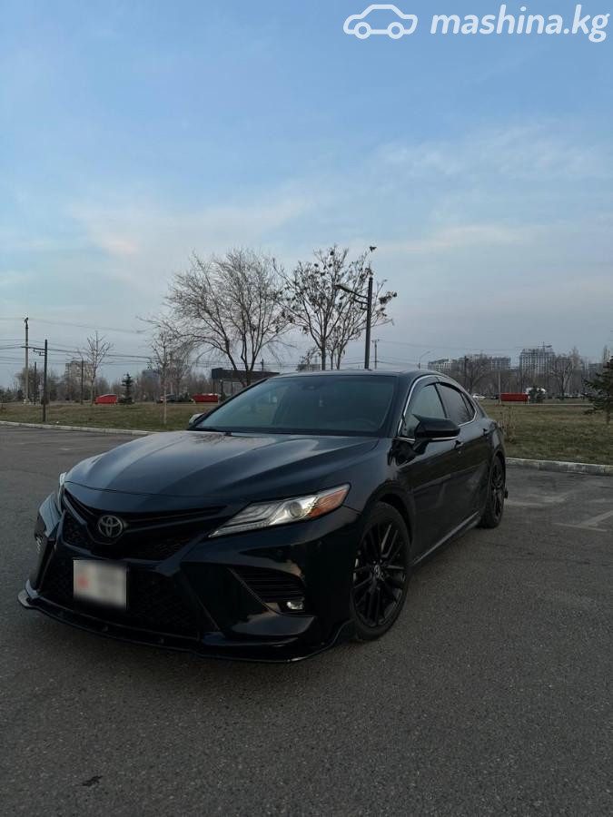 Toyota Camry VIII (XV70)