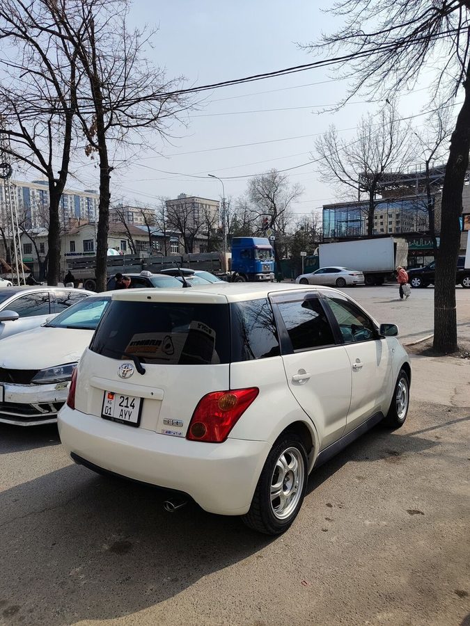 Toyota Ist