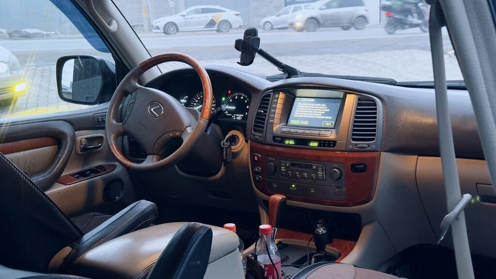 Lexus LX