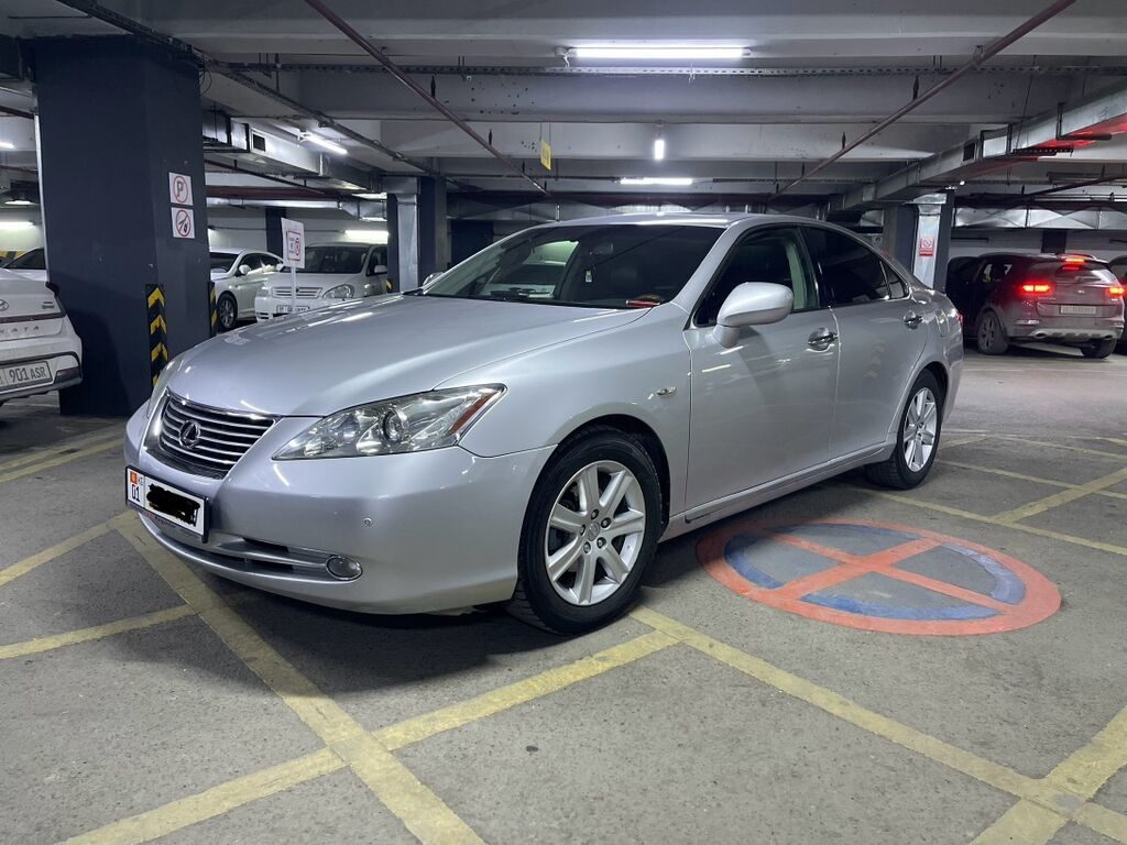 Lexus ES