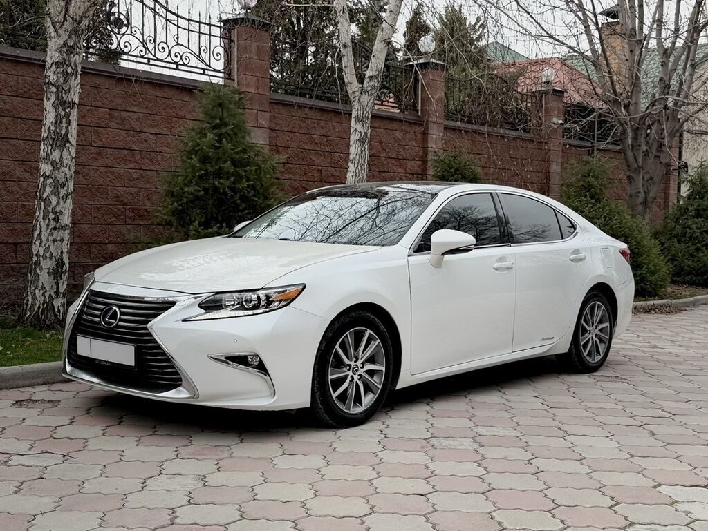 Lexus ES
