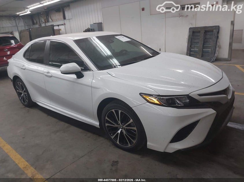 Toyota Camry VIII (XV70)