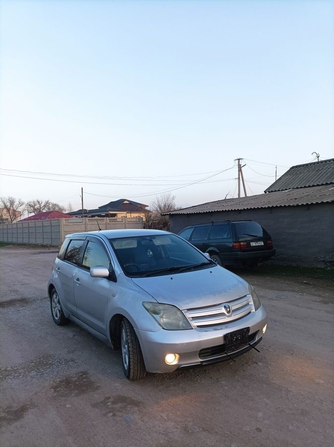 Toyota Ist