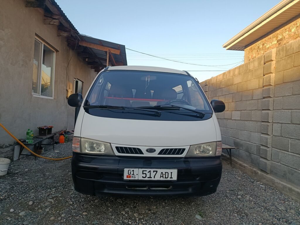 Kia Pregio