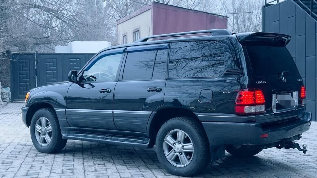 Lexus LX