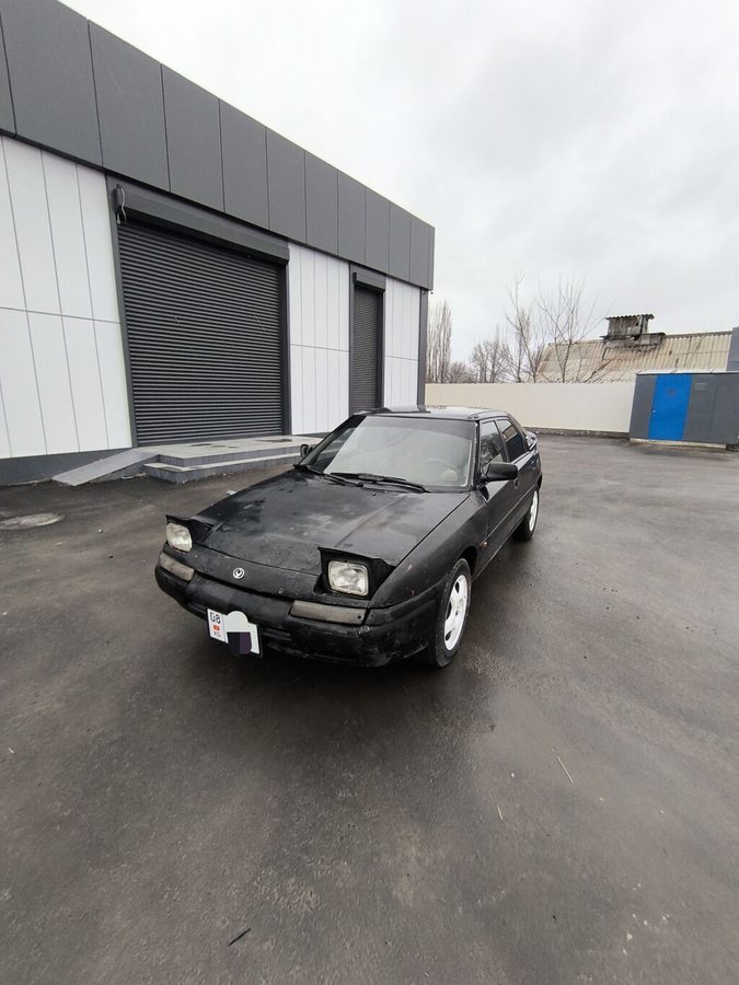 Mazda 323