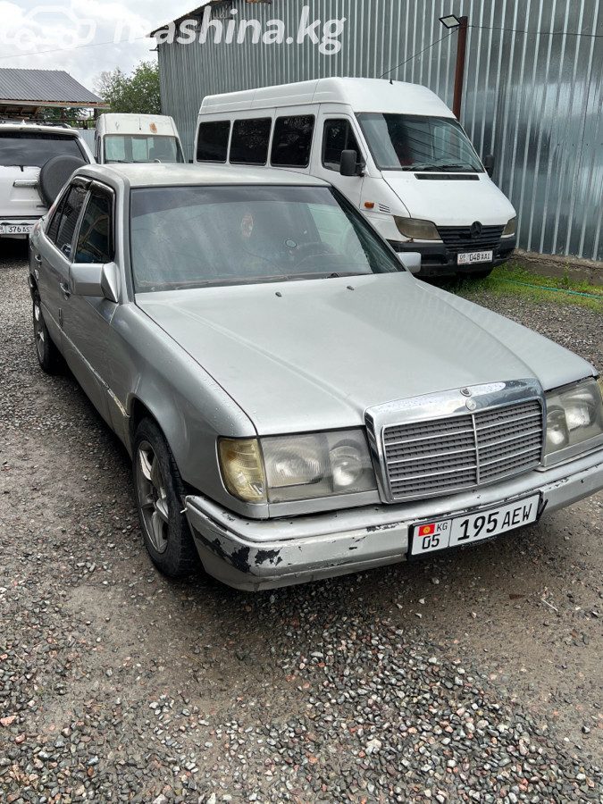 Mercedes-Benz W124