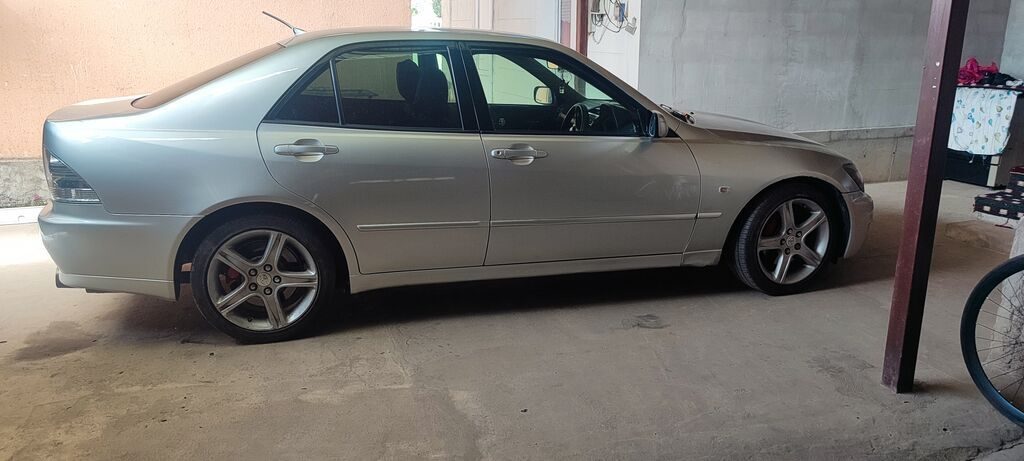 Toyota Altezza