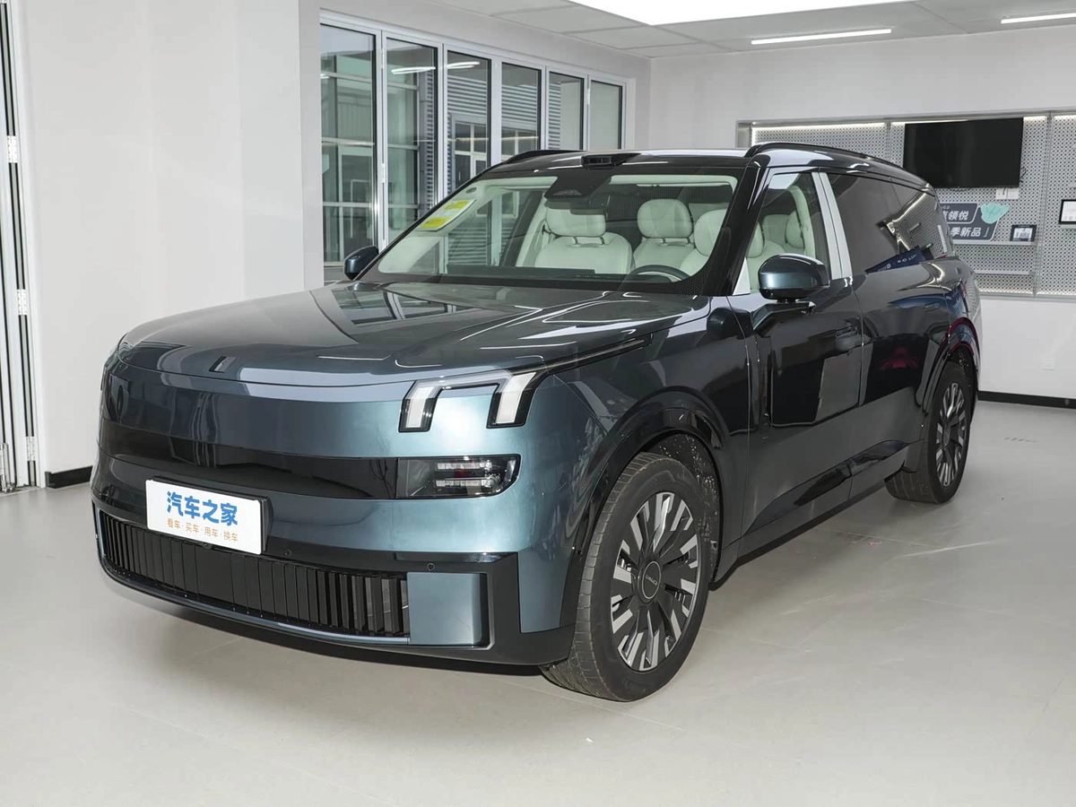 Lynk & Co 900 2026