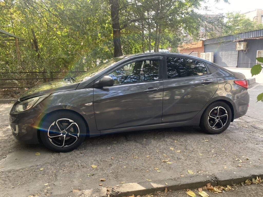 Hyundai Accent