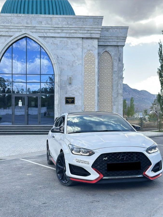 Hyundai Veloster