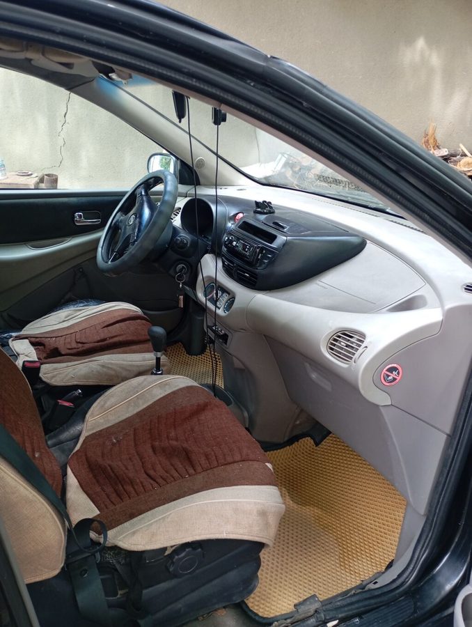 Nissan Lafesta