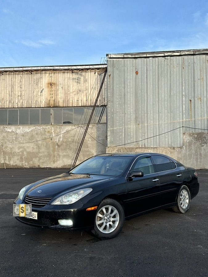 Lexus ES