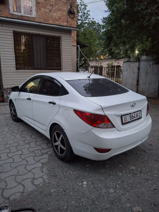 Hyundai Accent