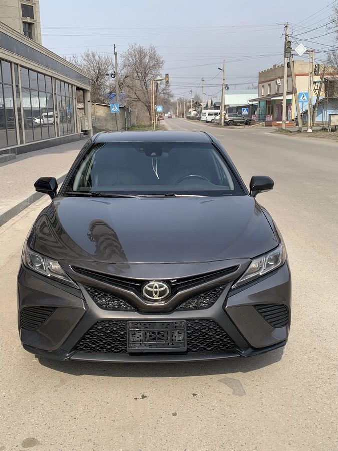 Toyota Camry VIII (XV70) 2019