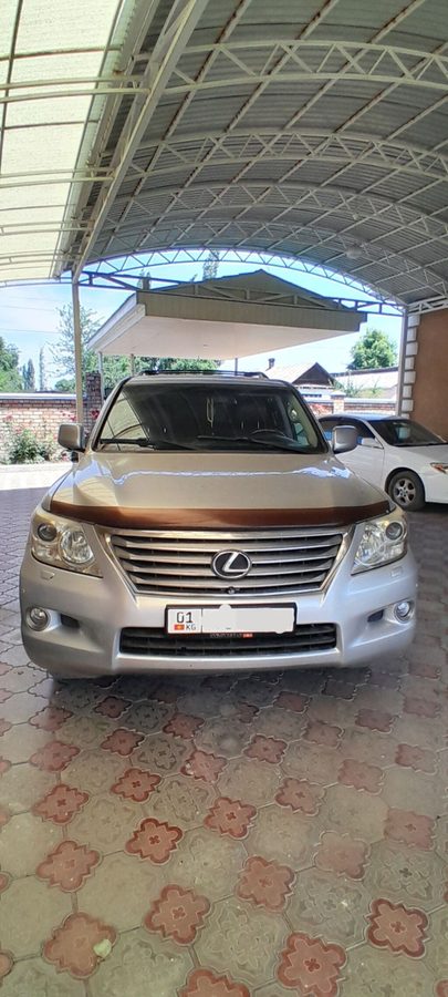 Lexus LX