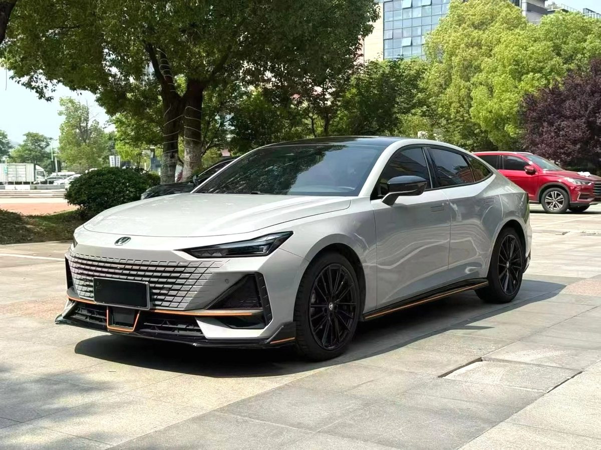 Changan UNI-V 1.5 AMT